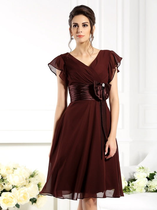 A-Line Chiffon V-neck Short Sleeves Knee-Length With Bowknot Mother of the Bride Dresses