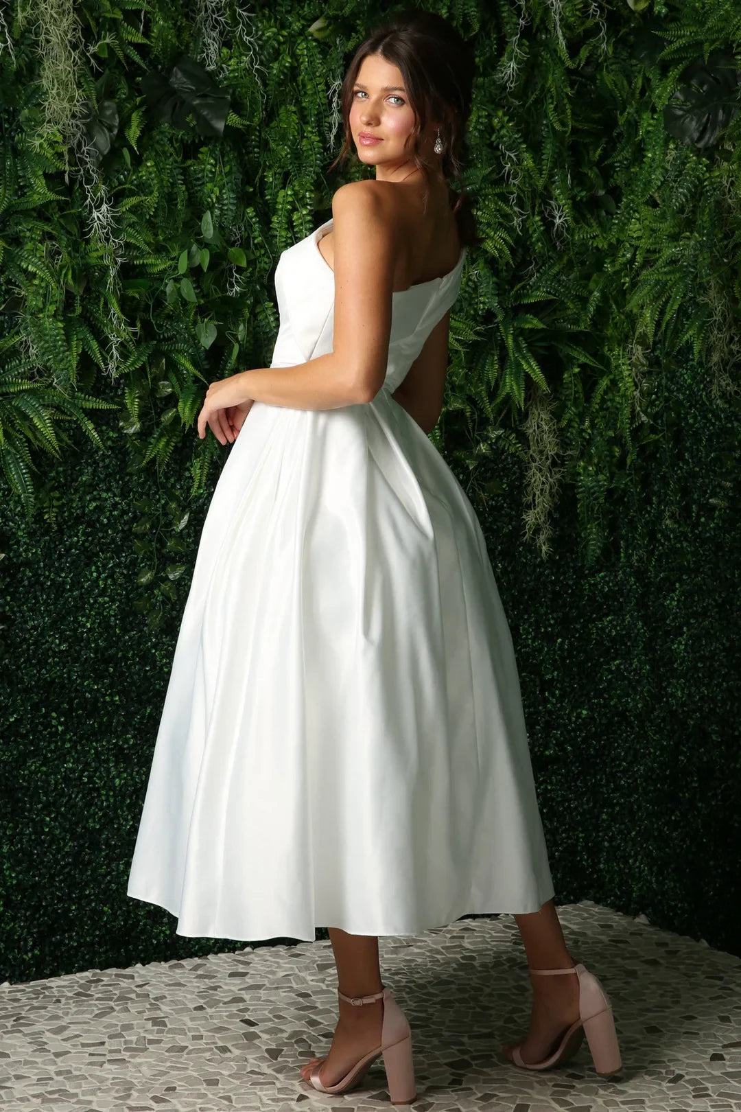 A-line single shoulder asymmetric design dress