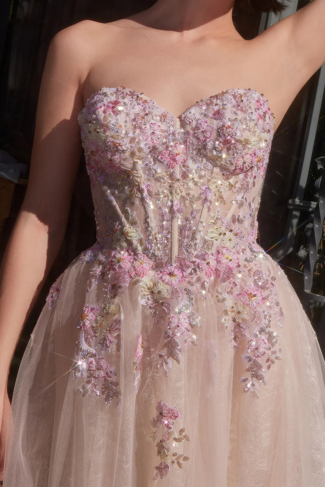 A-line sleeveless tight corset dress with side slit and sequin flower embroidery