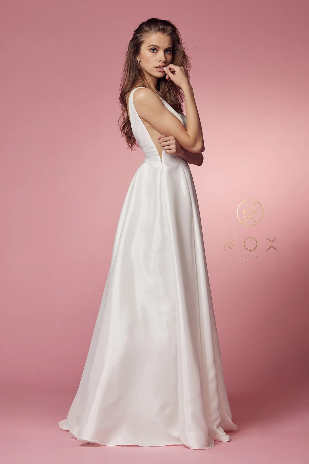 A-line white V-neck sleeveless and floor length skirt