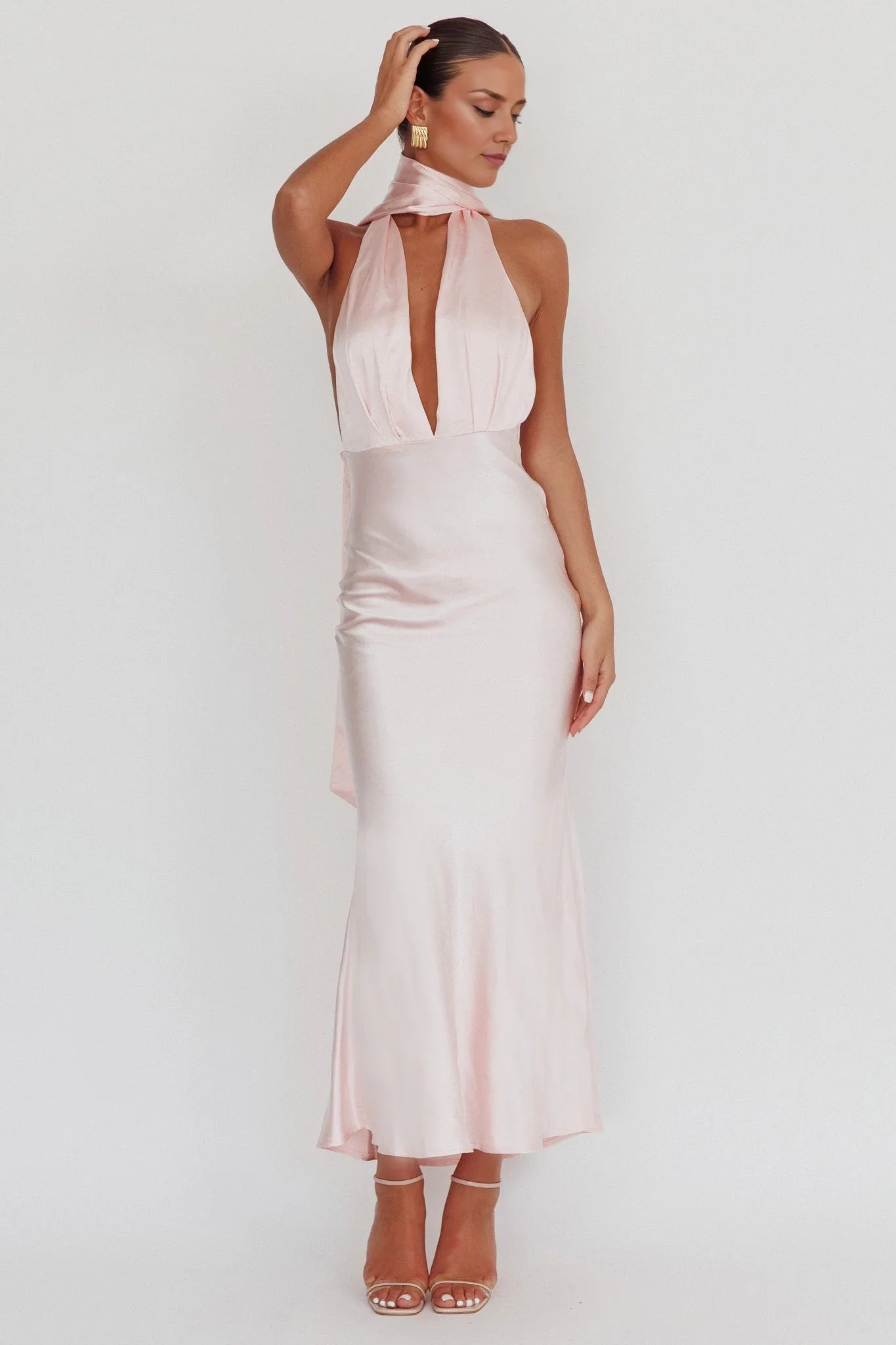 Absolutely stunning satin rose decoration deep V-neckline backless bridesmaid dress