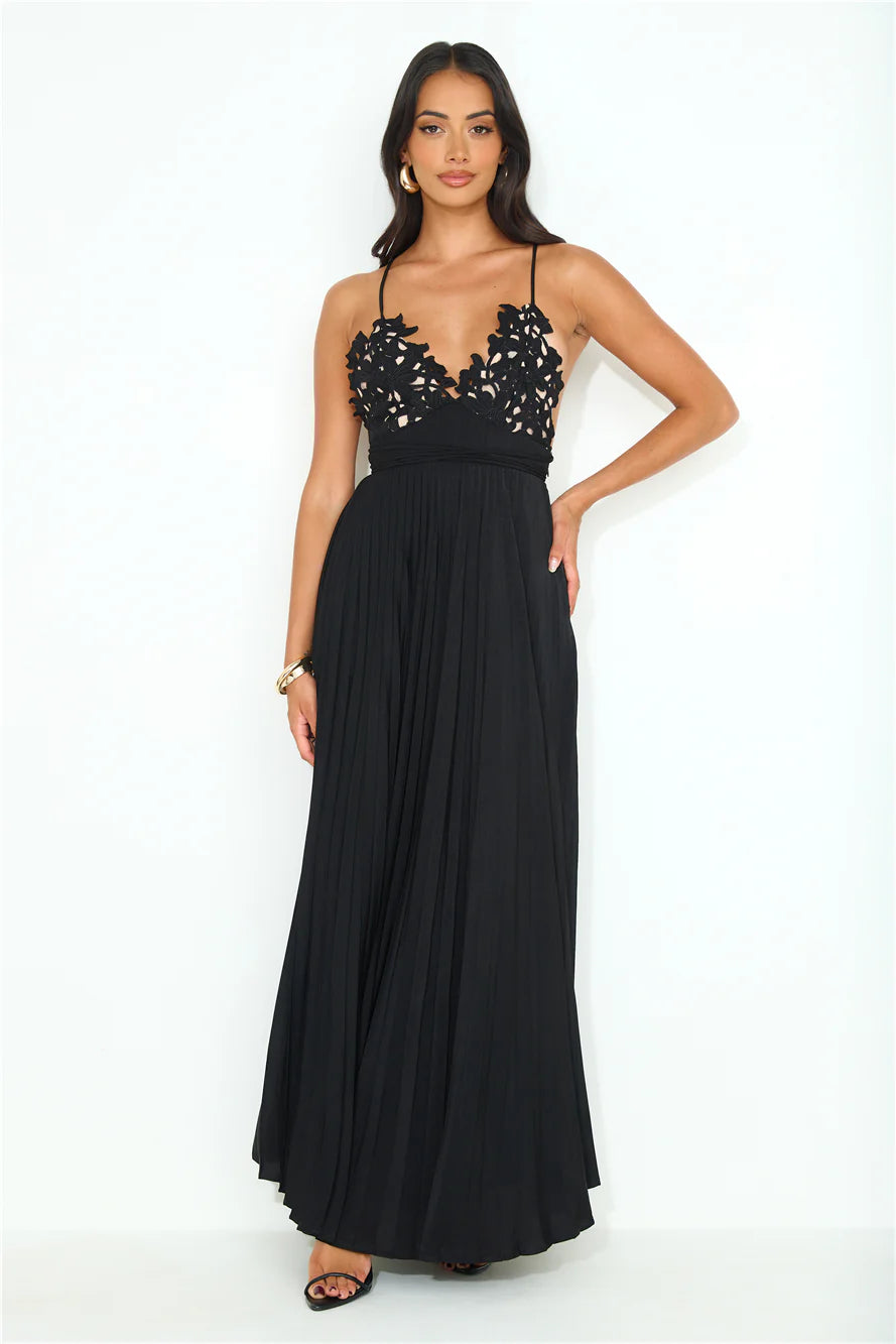 Black Lace Applique Backless Pleated Evening Dresses