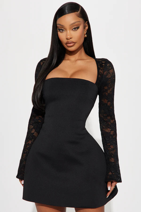 Black Square Neck Lace Long Sleeve Homecoming Dresses