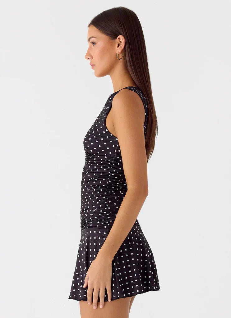 Black White Polka Dot Sleeveless Ruched Flared Mini Dress For Elegant Casual Party Events