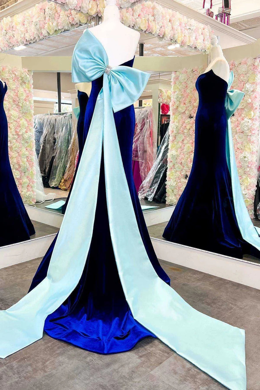 Blue Velvet Strapless Bow-Back Mermaid Long Prom Dress