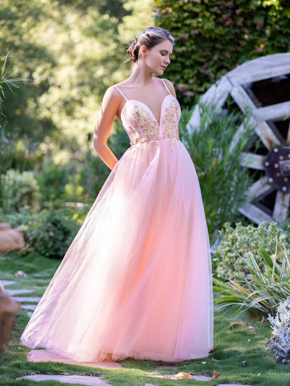 Blush Pink Spaghetti Strap Gold Floral Appliqué Deep V-Neck Open Back Tulle Maxi Evening Dresses