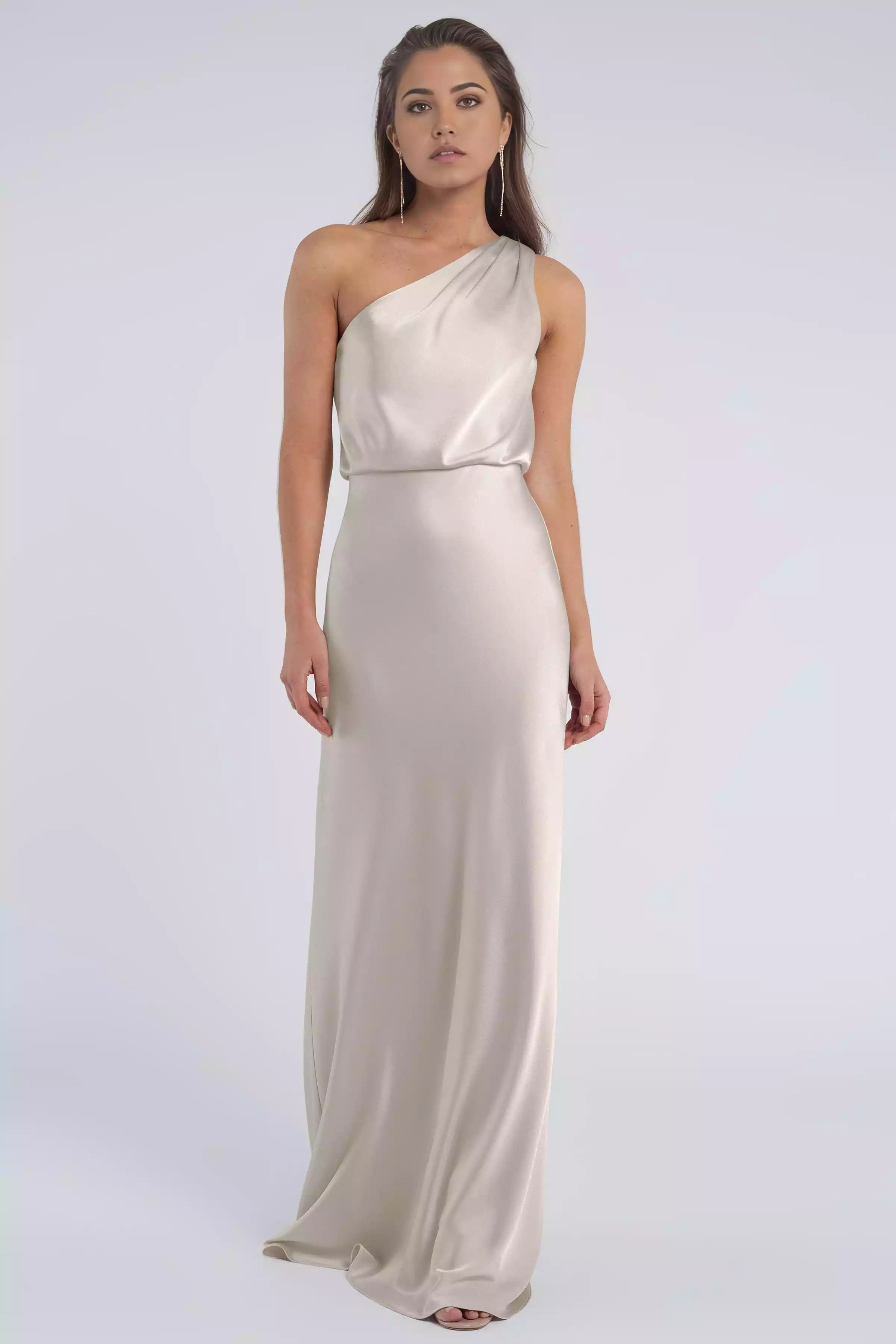 Bright and luxurious satin single shoulder collar with pleated details, slim fit and waist cinching, tight cut skirt, perfectly showcasing your curvaceous beauty. Evening Dresses
