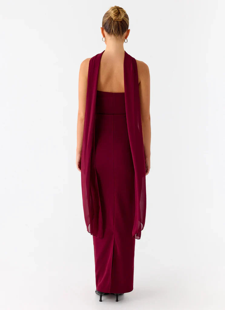 Burgundy Strapless Halter Neck Ruched Maxi Prom Dress For Elegant Formal Evening Events