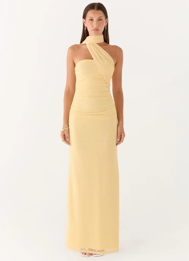 Butter Yellow Halter Neck Ruched Backless Maxi Prom Dress For Elegant Formal Evening Events