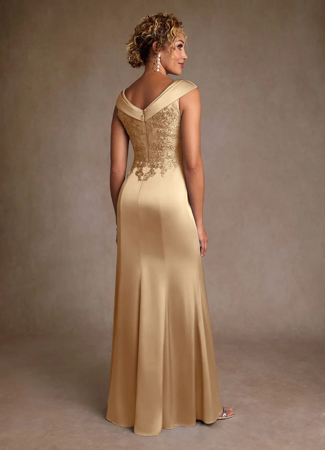 Champagne Satin Lace Applique Mermaid Maxi Evening Dresses
