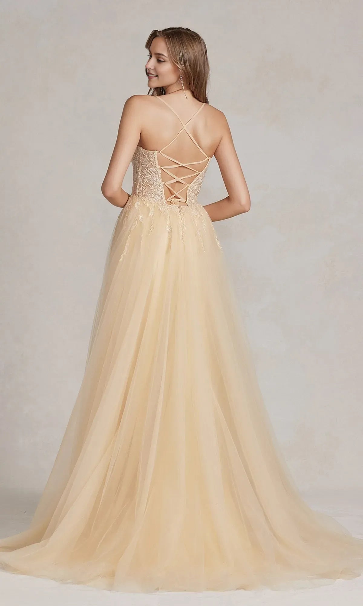  Charming A-Line Sweetheart Neck Spaghetti Straps Floor-Length Crisscross Back Lace Applique Tulle High-Slit Prom Dresses