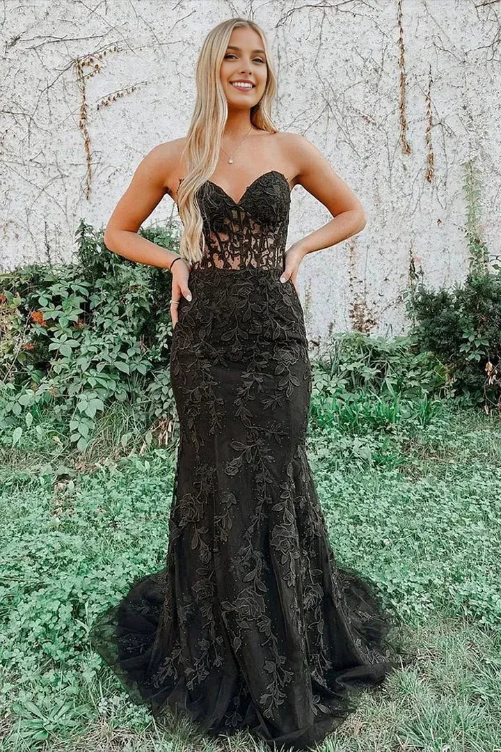 Charming Mermaid Sweetheart Neck Sleeveless Lace Up Lace Appliques 3D-Floral Floor-Length Prom Dresses