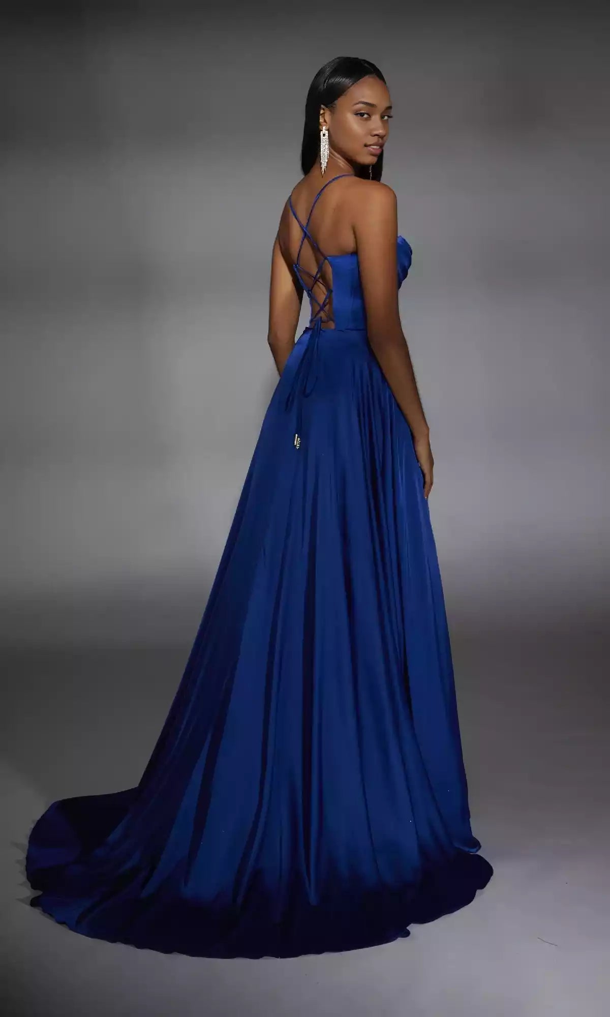 Charming long sweetheart collar A-line heart collar corset with lace up backless hem and side slits hanging to the ground Prom Dresses