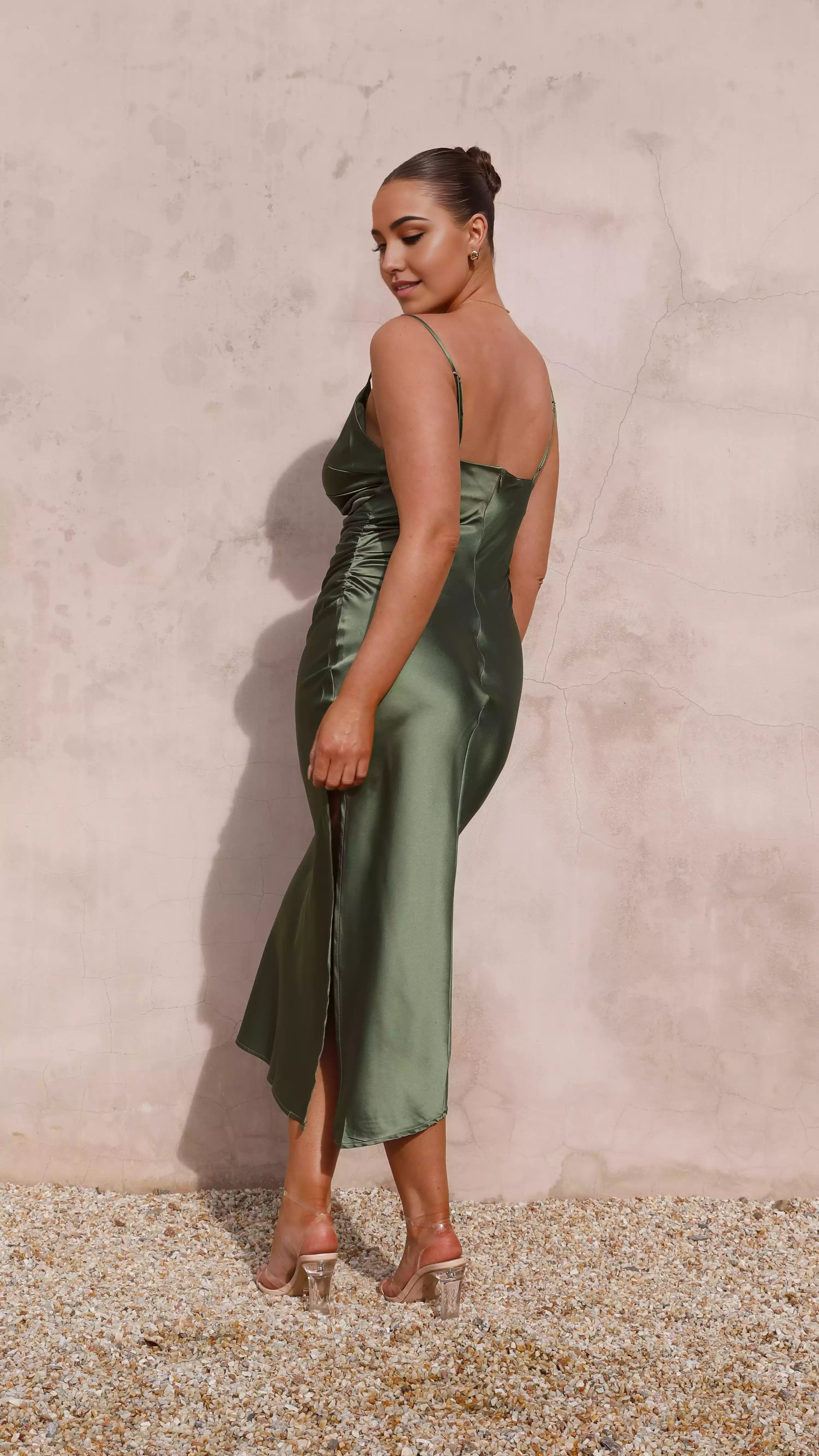 Charming slim adjustable shoulder strap, hidden zipper, cross neckline, Prom Dresses