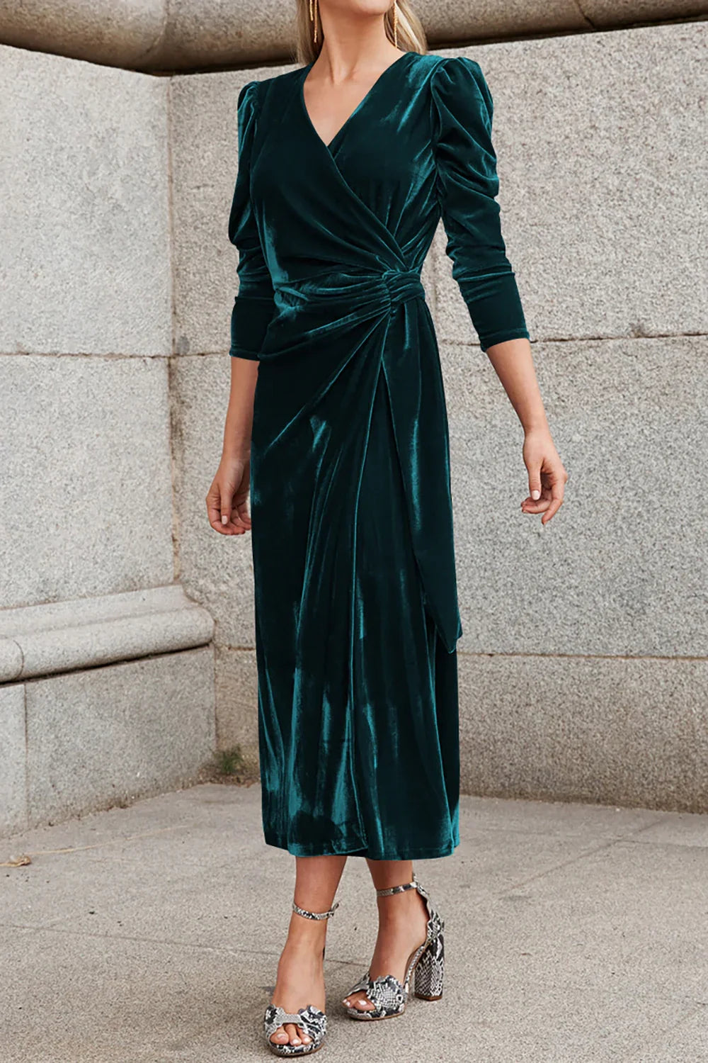 Charming velvet V-neck slim fit long sleeved pleated bridal mother dress