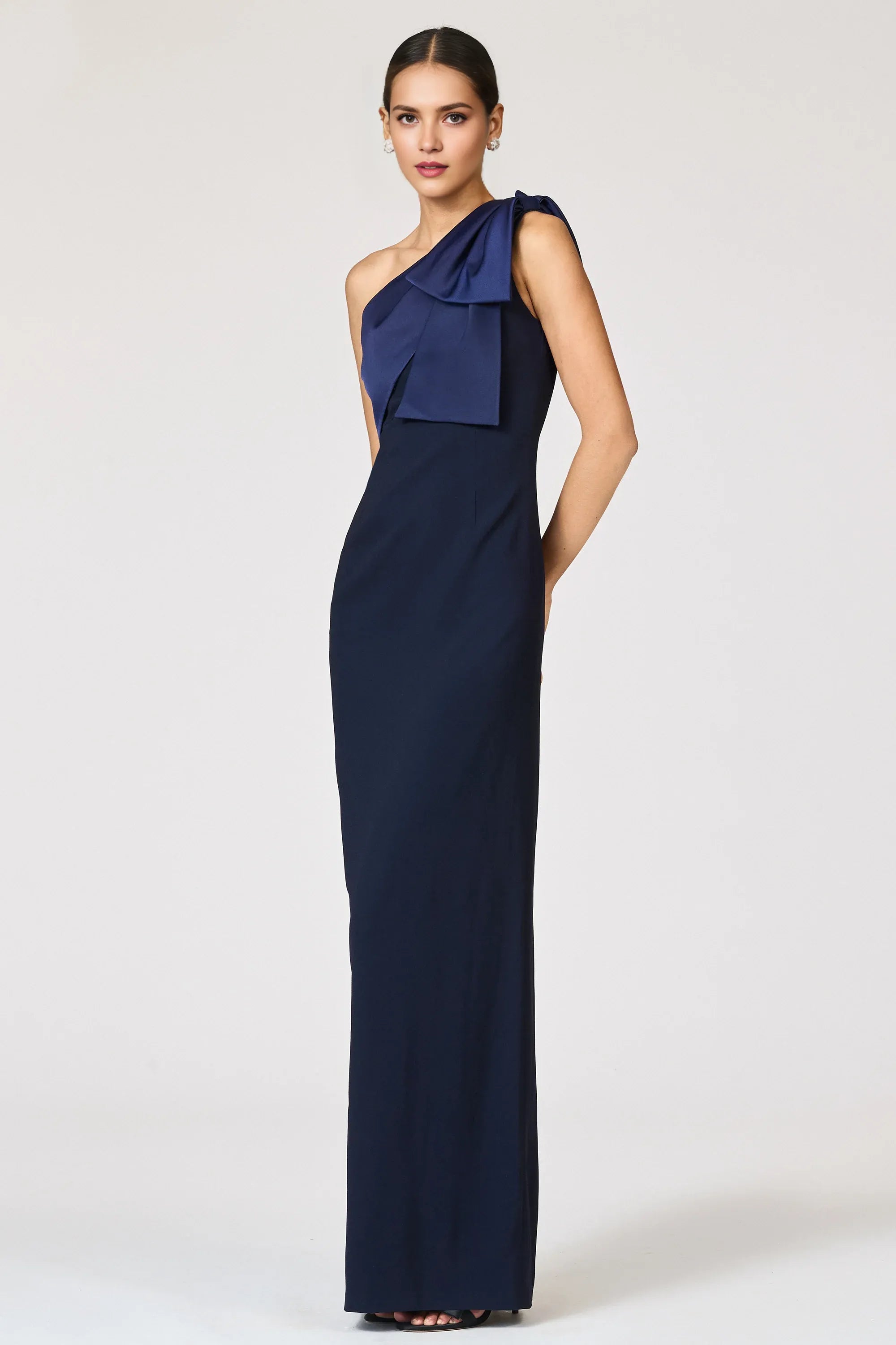 Chic Sheath One-Shoulder Sleeveless Bow-Back Floor-Length Mother of the Bride Dresses