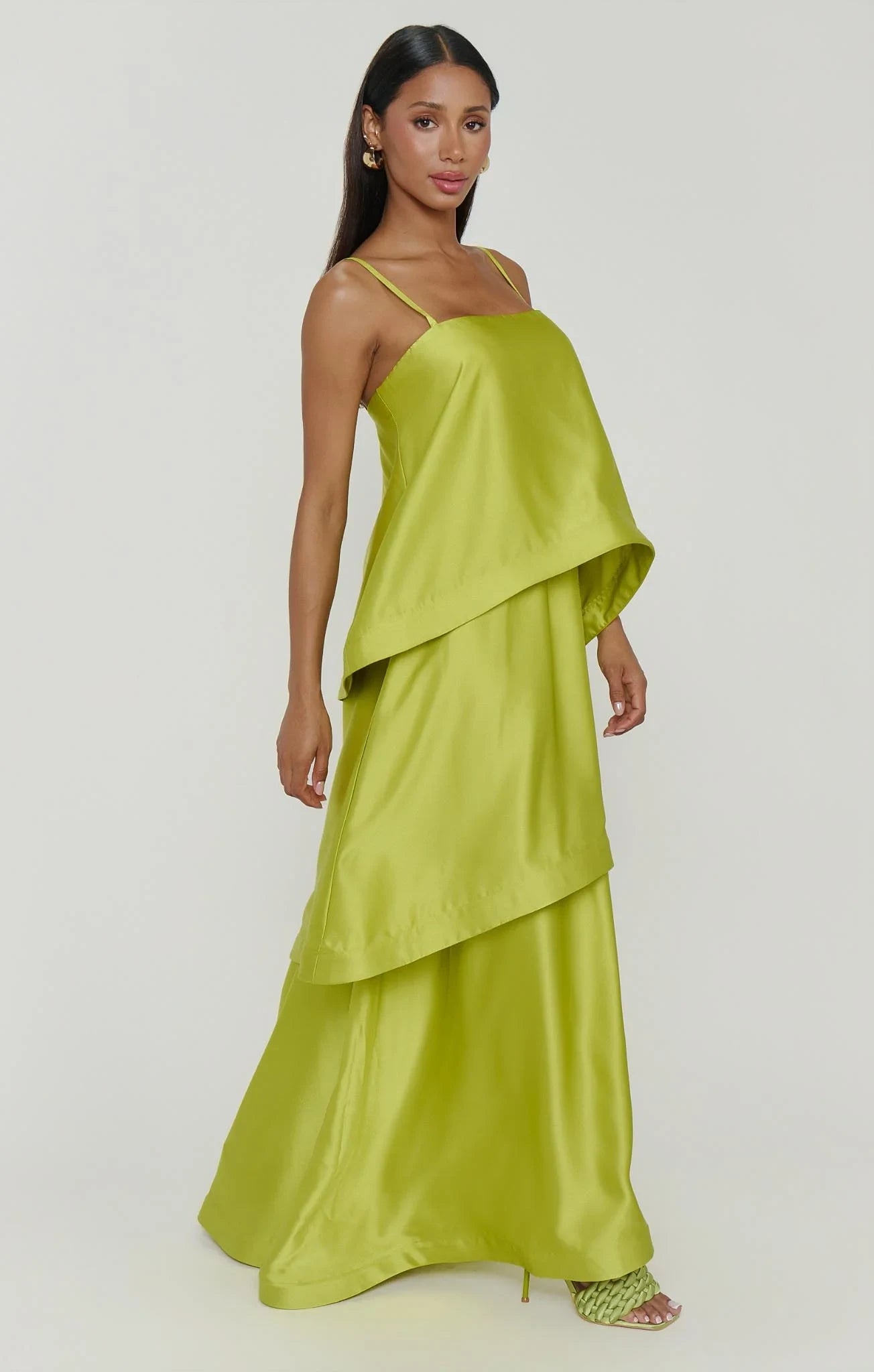 Chic A-Line Square Neck Sleeveless Tiered Shimmering Lime Green Floor-Length Prom Gown