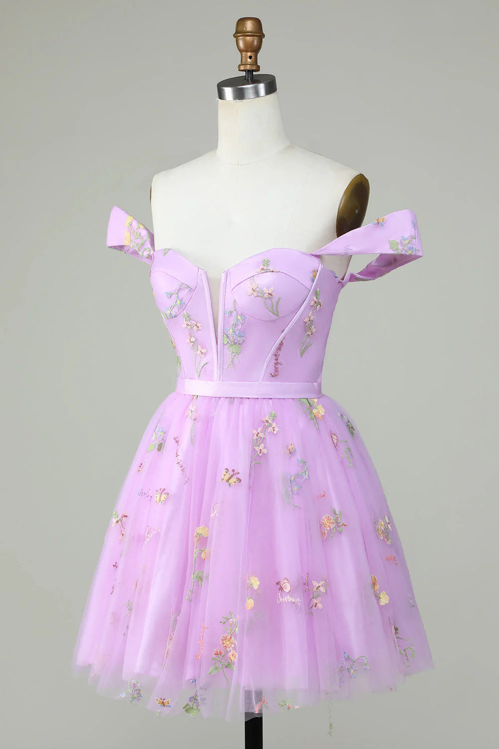 Cute A-line Sweetheart Embroidered Short Back to School Dress