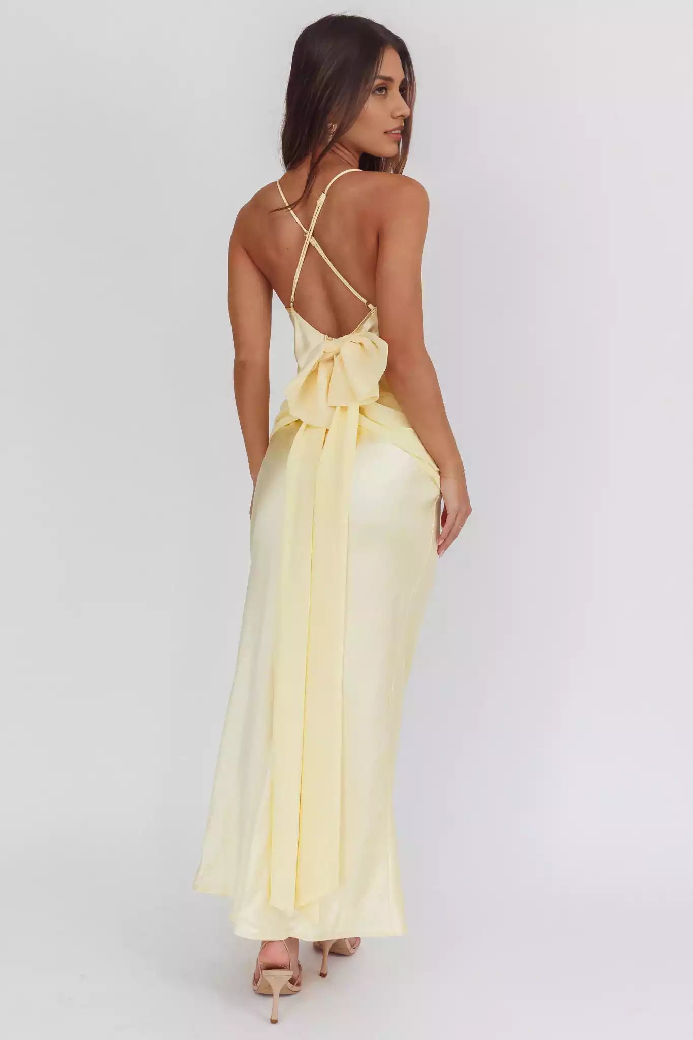 Cute adjustable shoulder strap lining with cross bow details on the back, zipper on the back Prom Dresses
