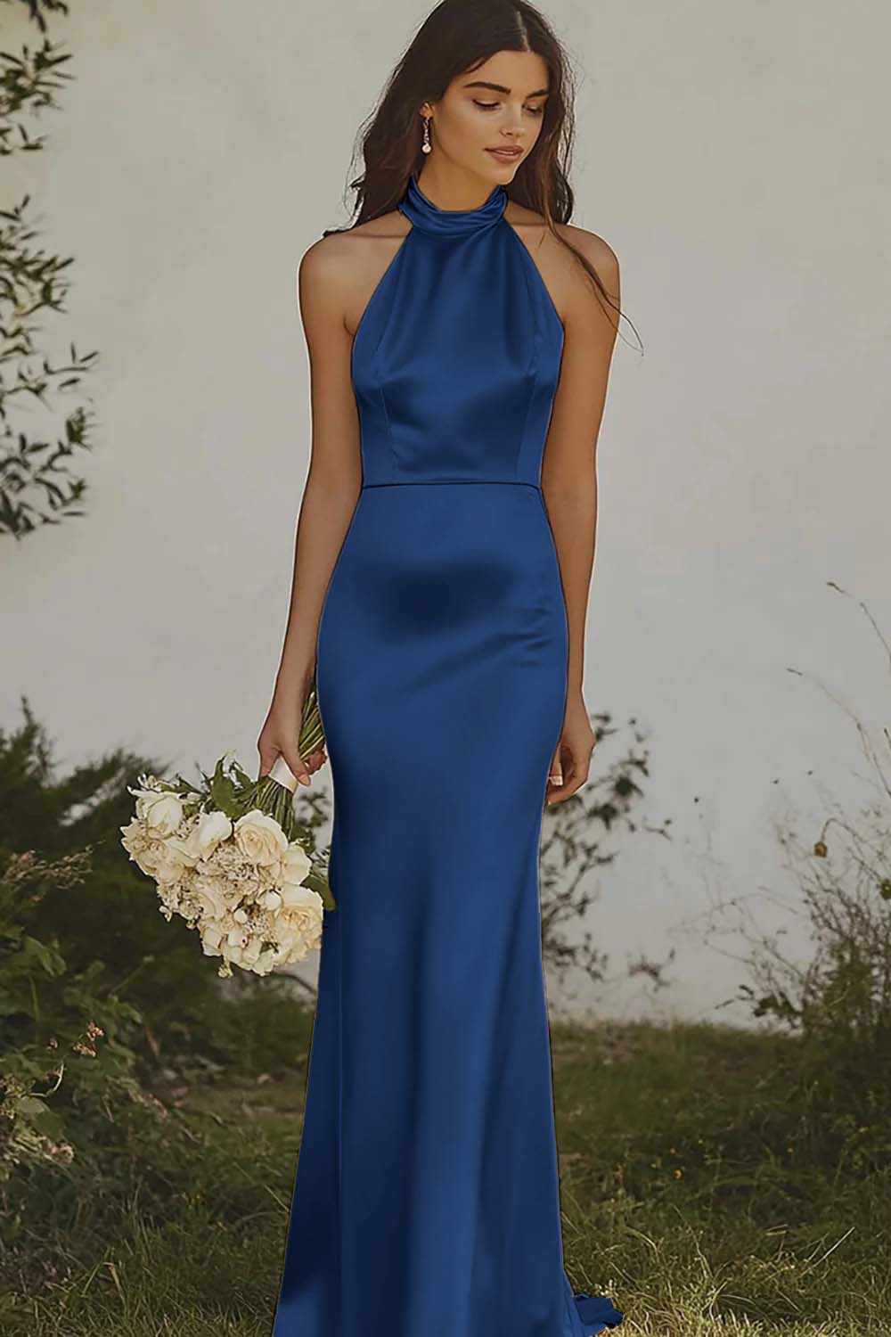 Hanging neck and exposed back mermaid suspender satin long dress