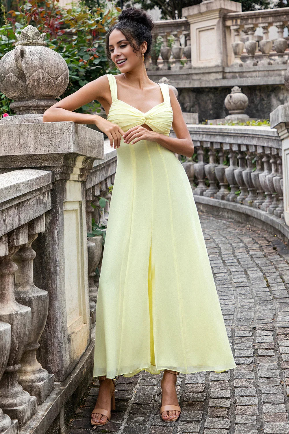 Elegant A-line square neck lock hole pleated medium length bridesmaid dress