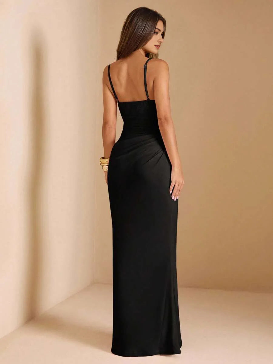 Elegant Black Sheath Spaghetti Straps Sleeveless Back Zip Lace Ruched Floor-Length Prom Dress ﻿