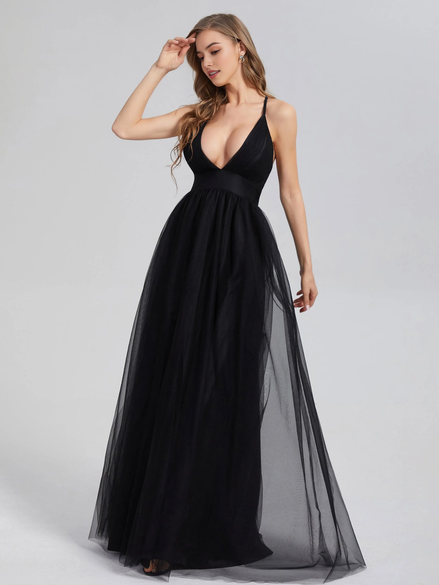 Elegant Black Tulle V-neck Split Tulle Prom Dress with Plunging Spaghetti Straps and High Side Slit