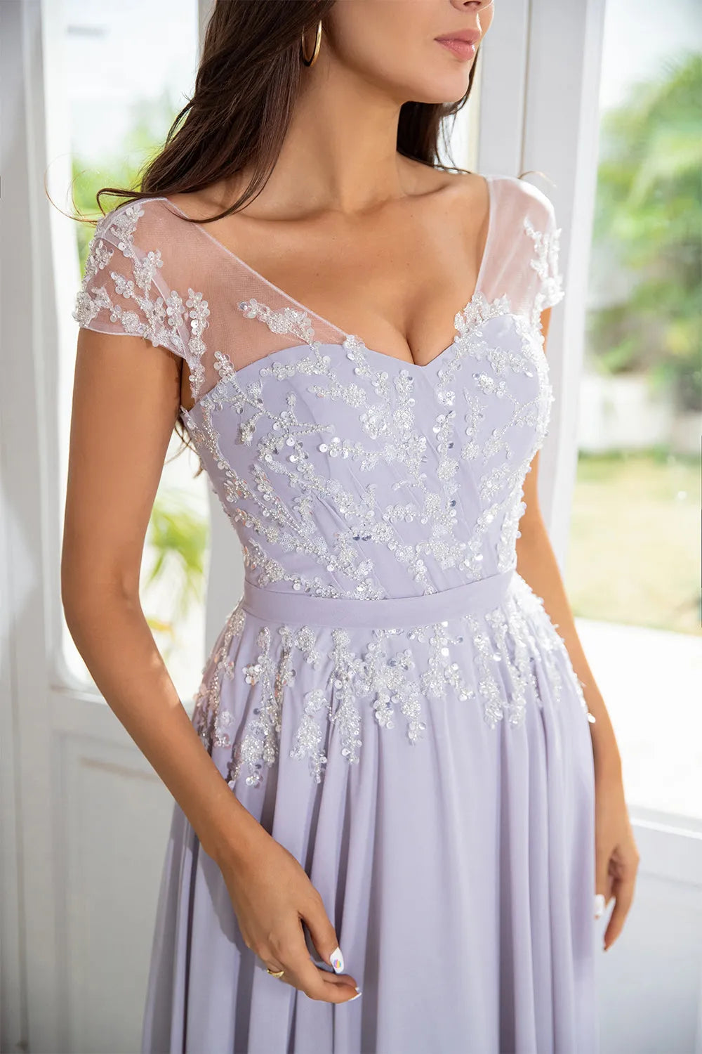 Elegant Chiffon V Neck Lilac Illusion Neckline Beaded Chiffon Mother of the Bride Dress for ladies