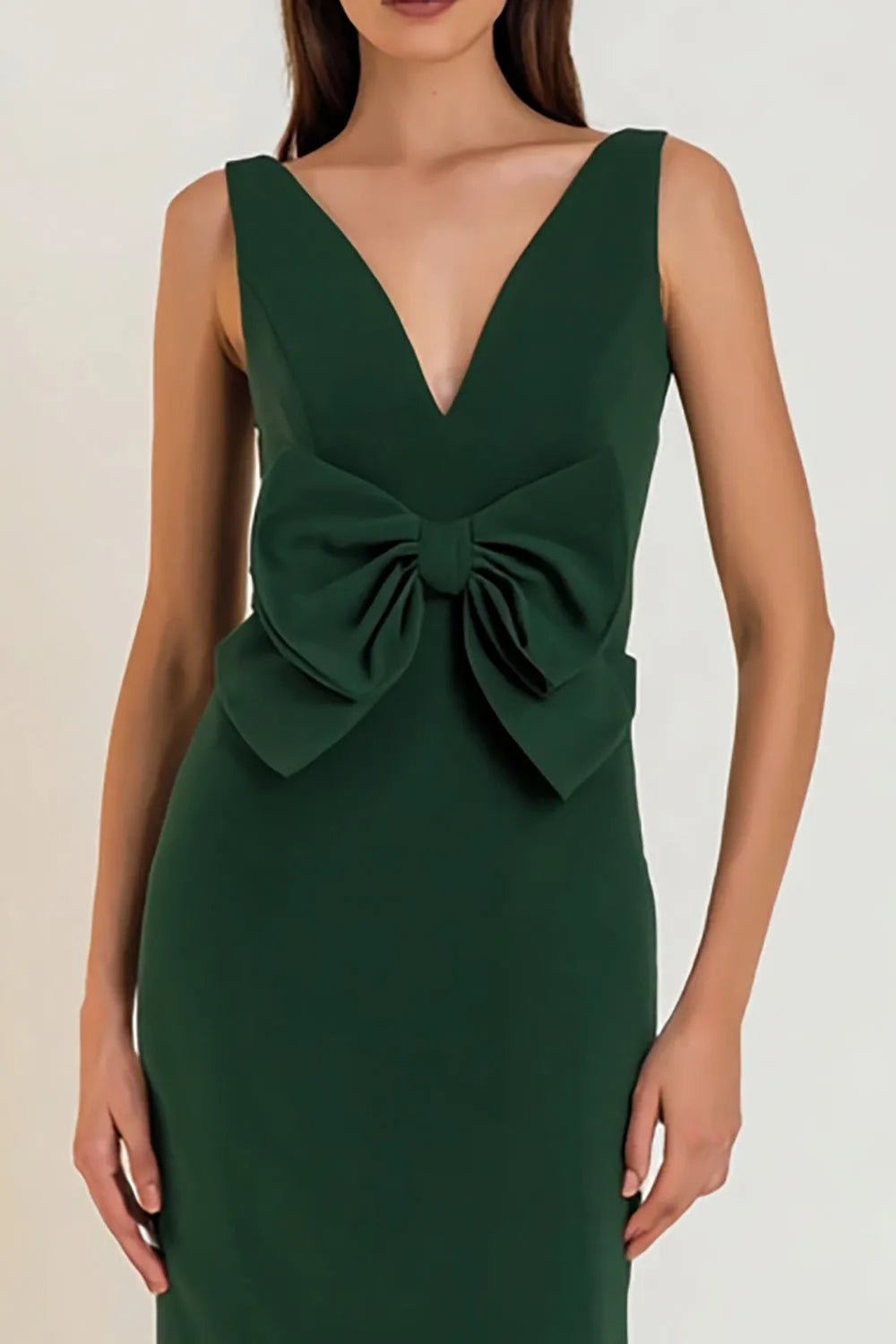 Elegant Dark Green Mermaid V-Neck Sleeveless Bow-Accent Back Zip Floor-Length Prom Dress