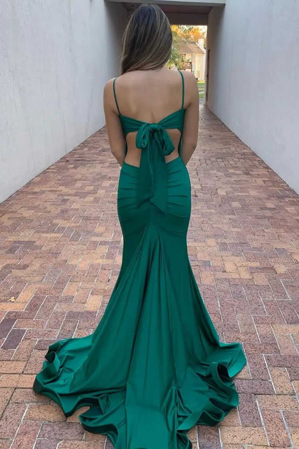 Elegant Sheath Round Neck Halter Sleeveless Tie-Back High Side Slit Floor-Length Open Back Prom Dress