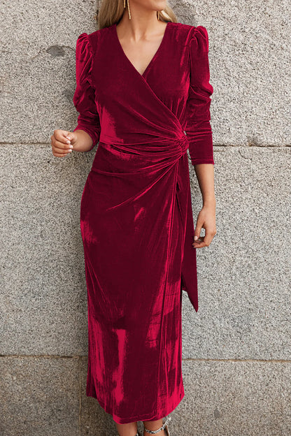 Elegant V-neck velvet long sleeved evening gown
