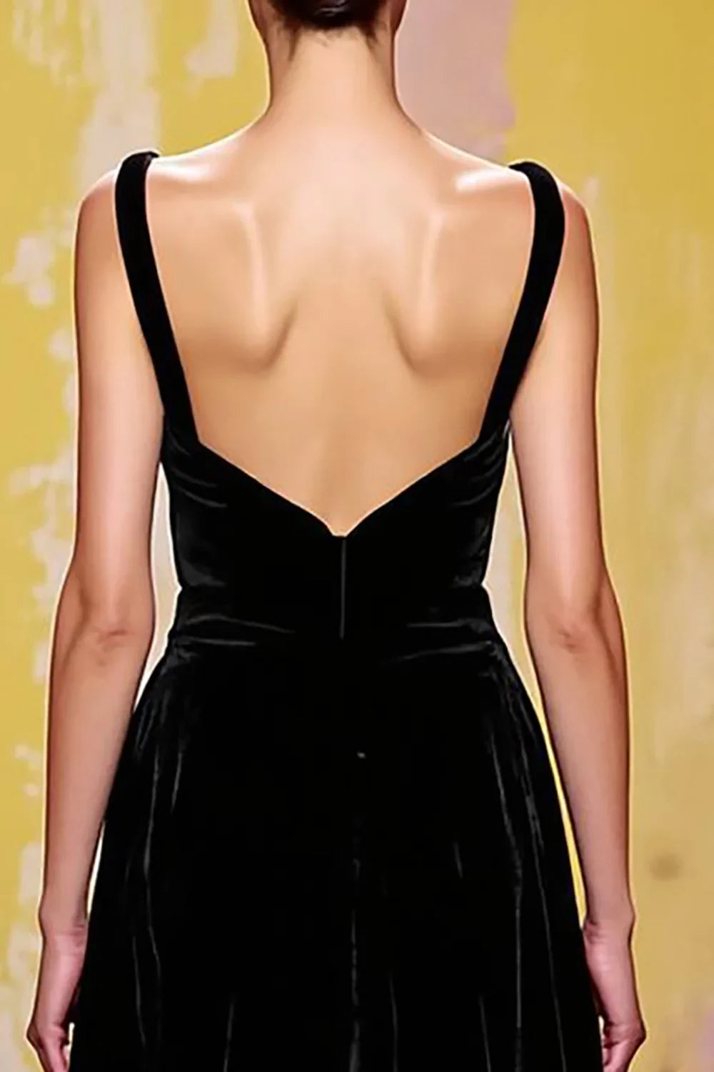 Elegant A-Line Sweetheart Sleeveless Glamorous Black Floor-Length Prom Gown