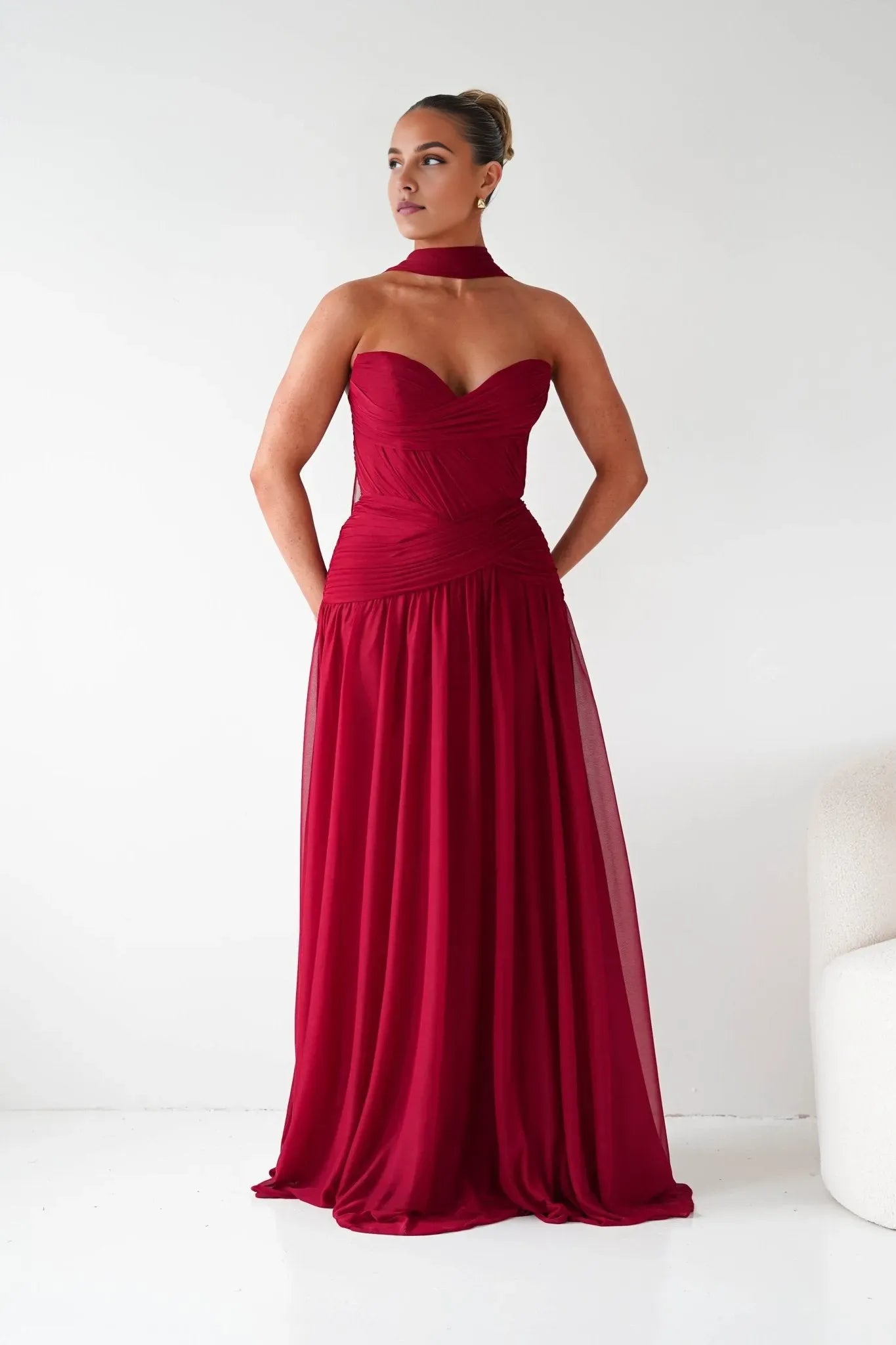 Elegant A- Line Sweetheart Neck Sleeveless Lace Up Back Floor Length Formal Prom Dresses with Scarf