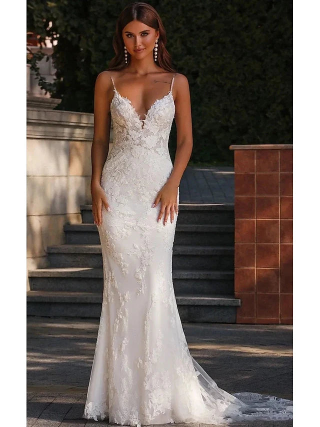 Elegant Mermaid V-Neck Sleeveless Lace White Floor-Length Prom Dress Gown