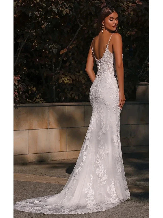 Elegant Mermaid V-Neck Sleeveless Lace White Floor-Length Prom Dress Gown