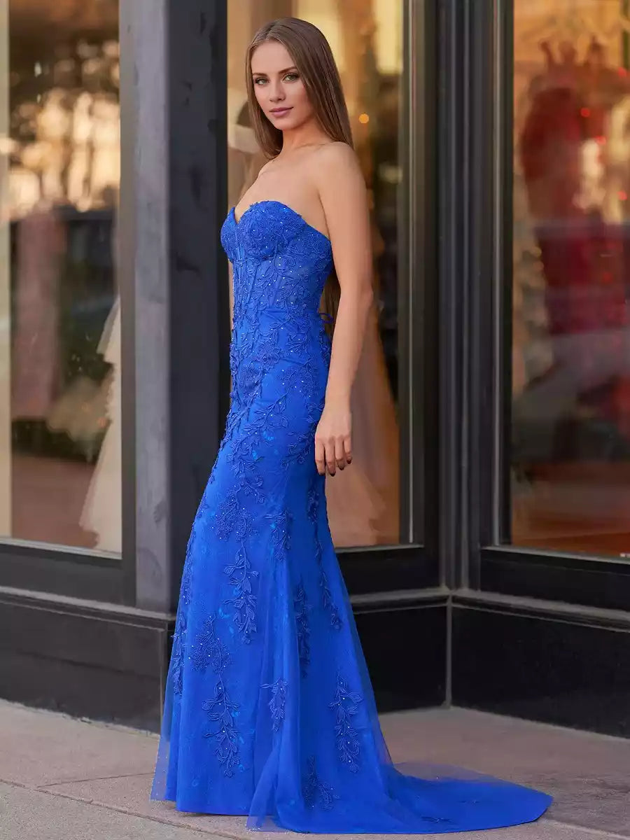 Elegant dancing mermaid lace chiffon strapless corset with appliqu ¨¦ straps on the back Prom Dresses
