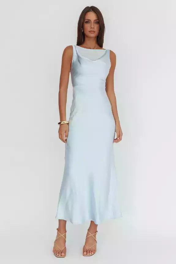 Elegant dangling collar lined with sleeveless scarf, back with zipper Prom Dresses