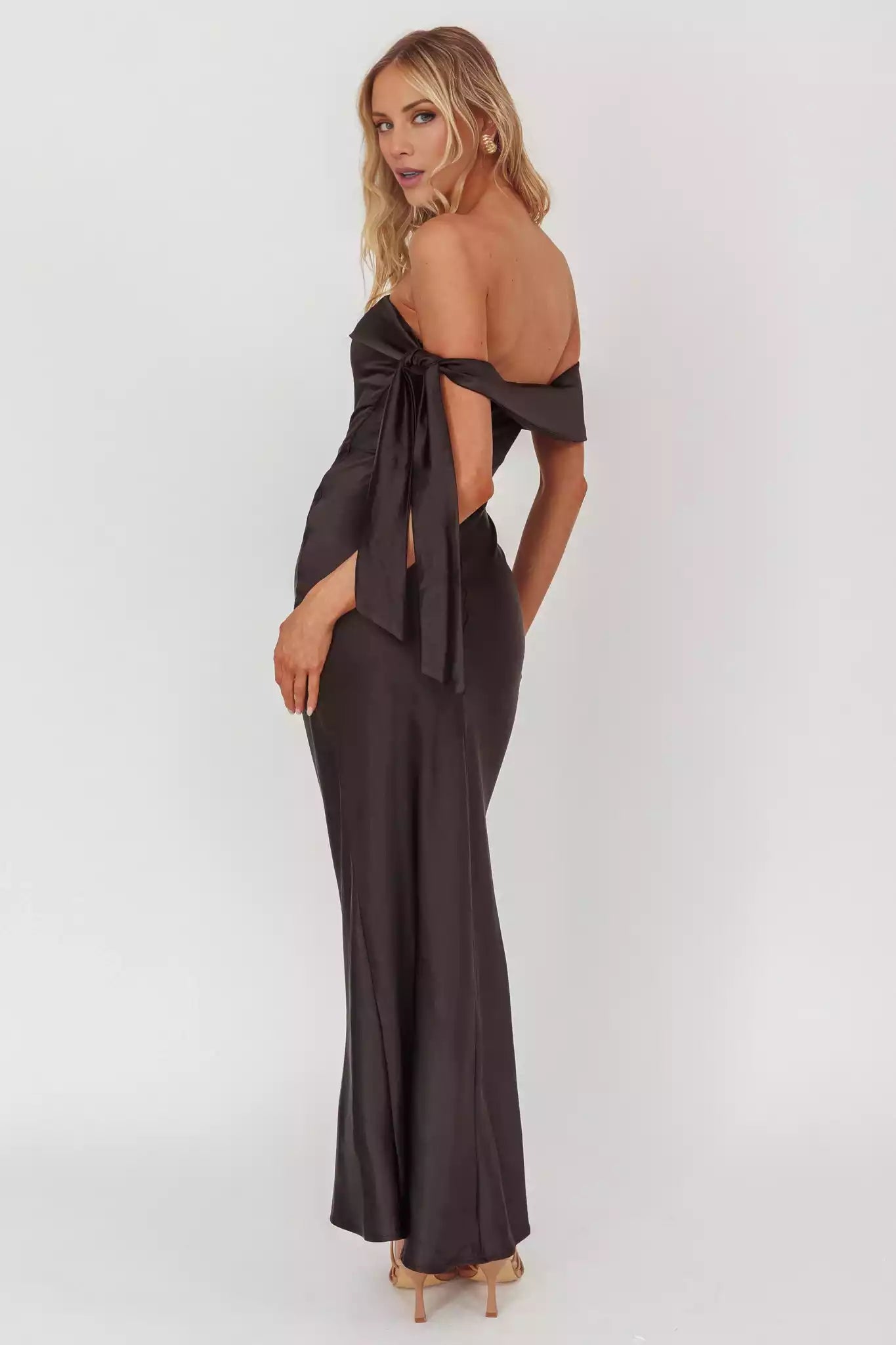Elegant knot decoration with lining, shoulder exposed, zipper on the side Bridesmaid Dresses