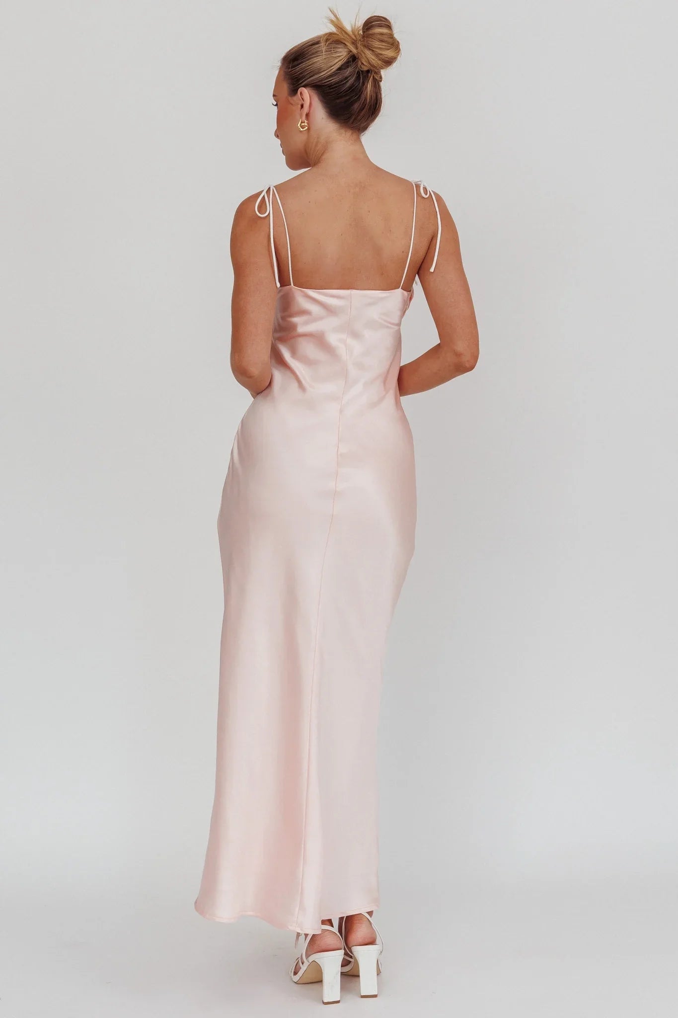 Elegant luxury satin adjustable shoulder strap exquisite lace up invisible side zipper bridesmaid dress