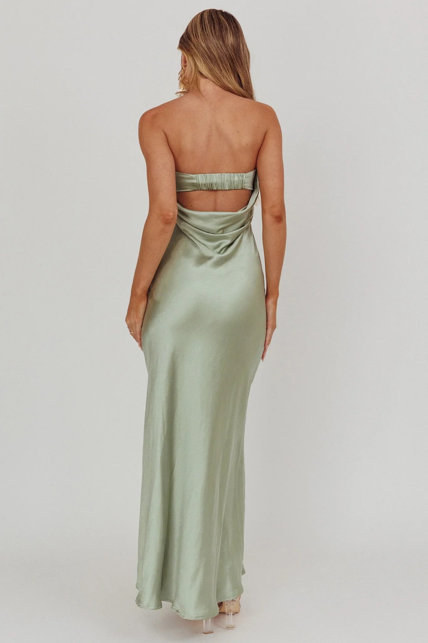 Elegant strapless strapless strapless pleated satin off shoulder extra long bridesmaid dress