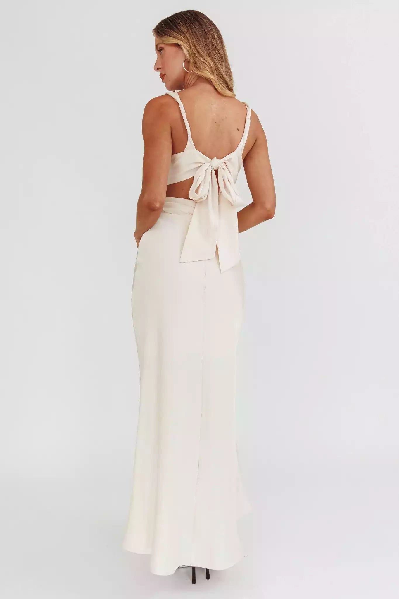 Elegant waist hollowed out back strap lined with hidden zipper Prom Dresses