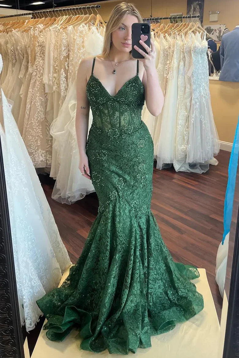 Emerald Green Spaghetti Strap Mermaid Prom Dress with Beaded Lace and Deep V-Back