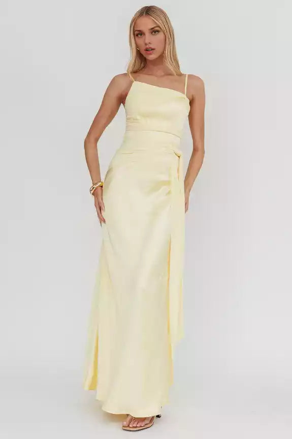 Enchanting lining mesh details with knots at the waist and zippers at the back Bridesmaid Dresses