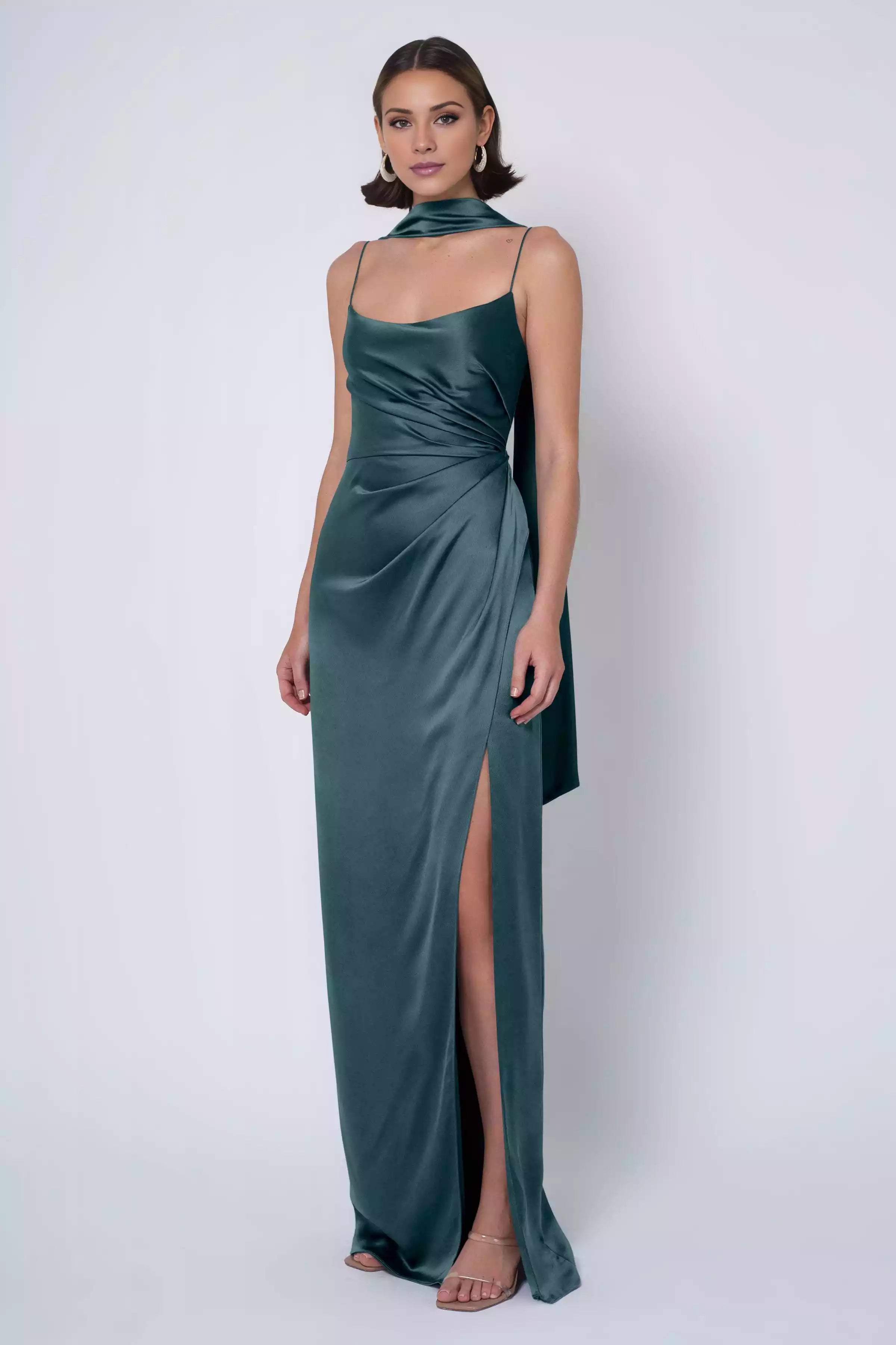 Exquisite thin shoulder straps, round neck, pleated natural waist seam, slim fit, half body side slit, tight corset, Evening Dresses