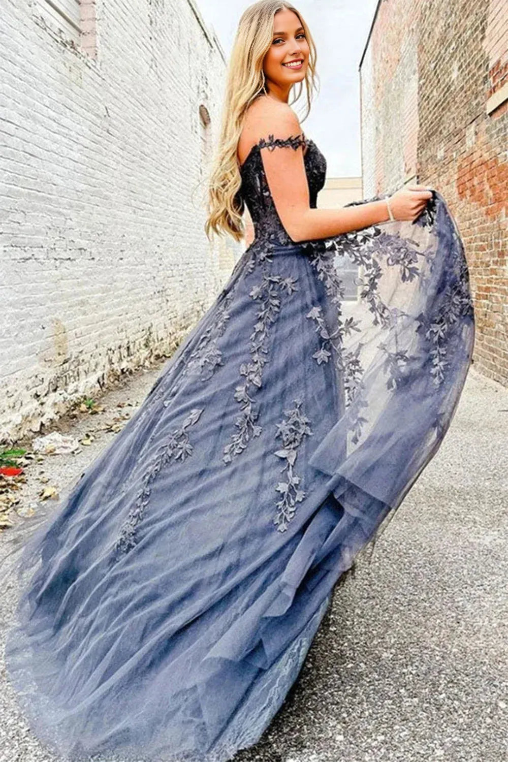 Fashionable Navy A-line Off the Shoulder Sleeveless Lace Tulle Appliques Back Zip Slit Floor-Length Prom Dresses