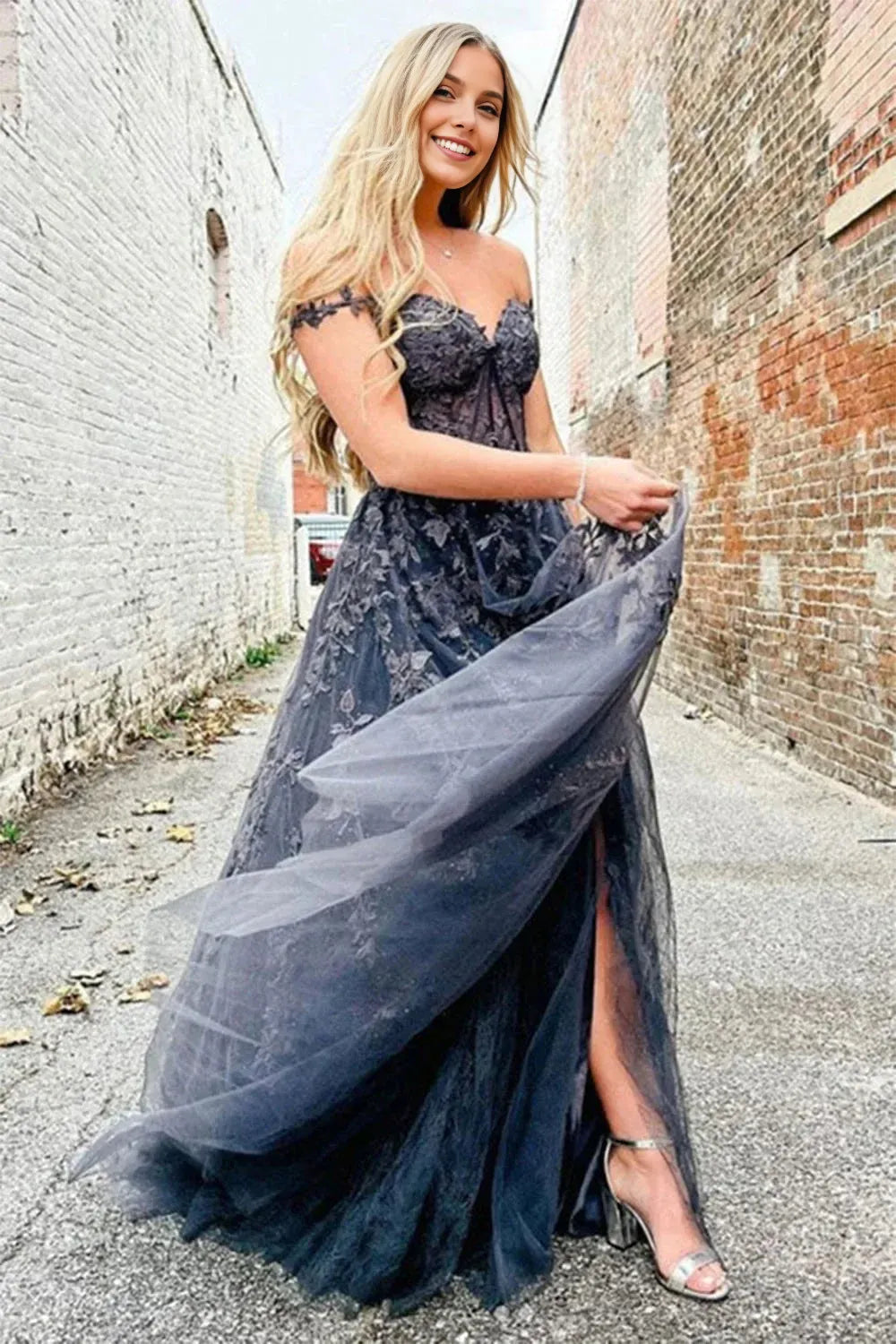Fashionable Navy A-line Off the Shoulder Sleeveless Lace Tulle Appliques Back Zip Slit Floor-Length Prom Dresses