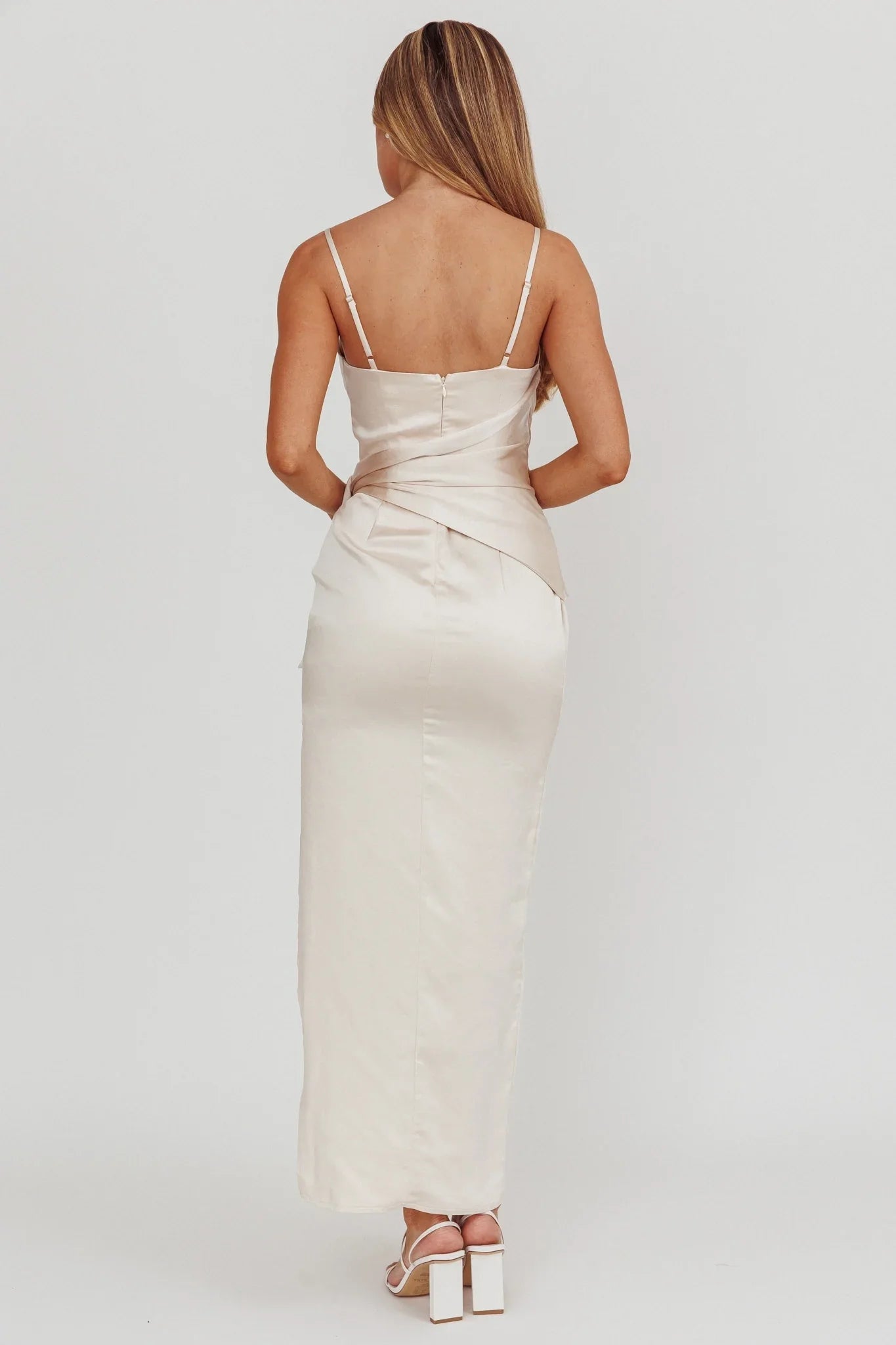 Fashionable satin long thin shoulder strap V-neck side leg slit bridesmaid dress