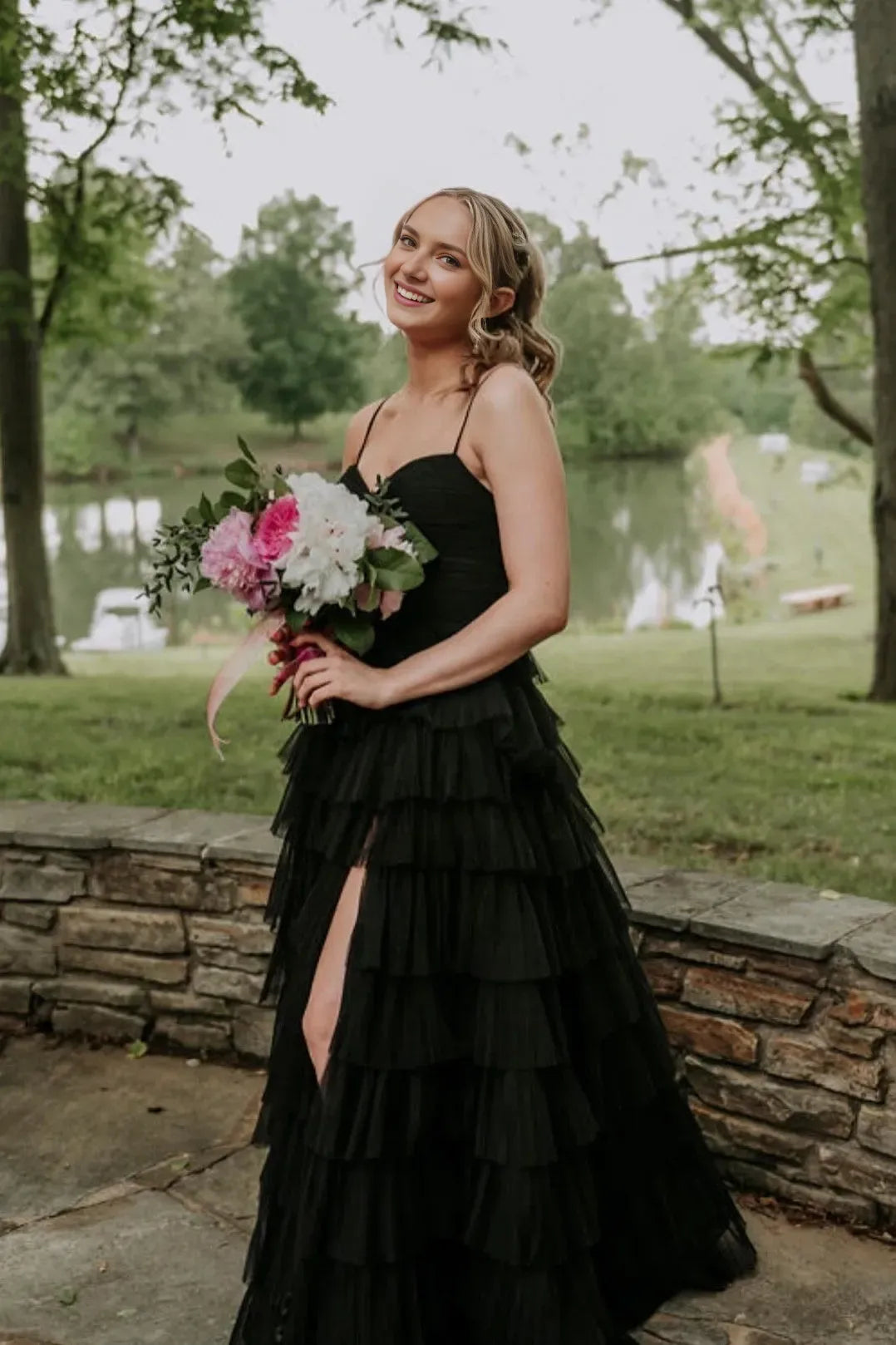 Glamorous A-line Sweetheart Neck Spaghetti Straps Tiered Ruffled Tulle High-Slit Floor-Length Prom Dresses with Slit