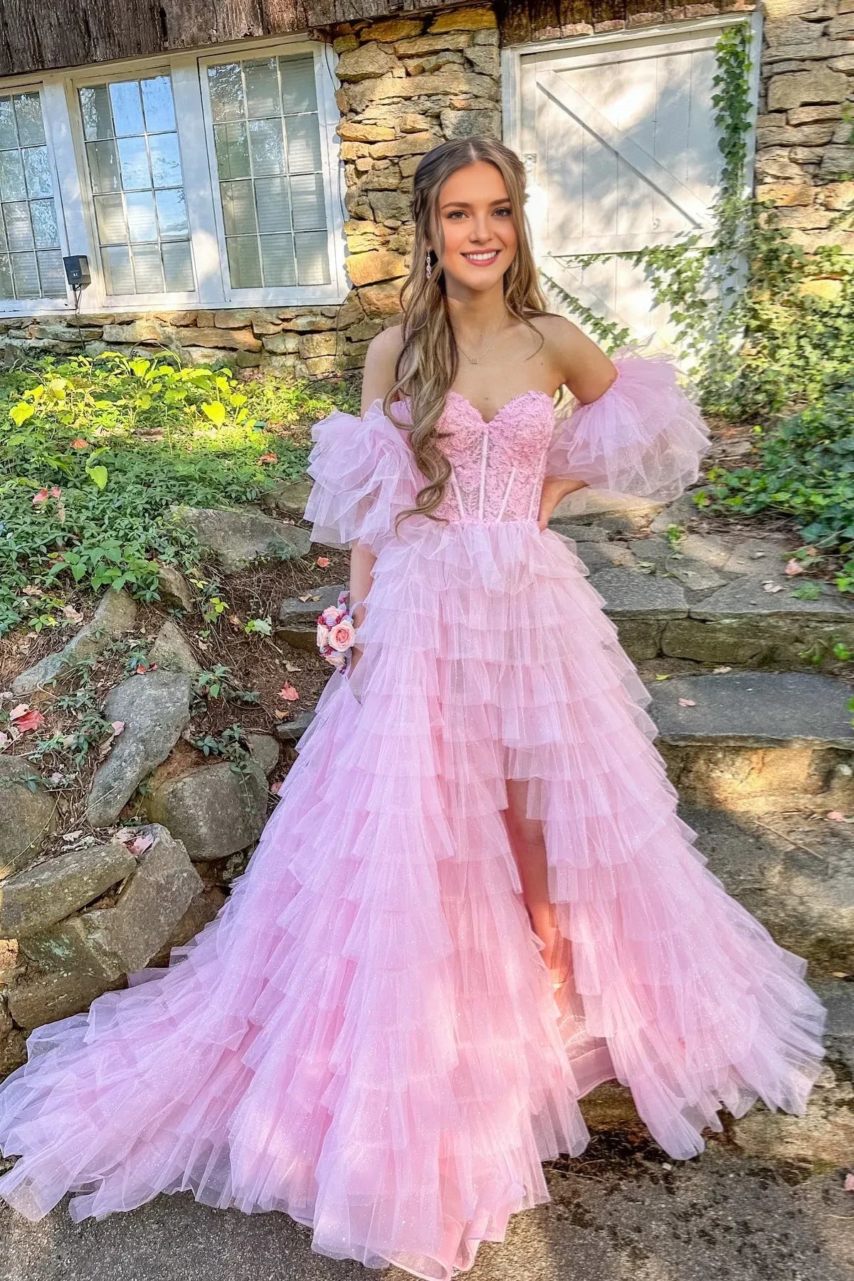 Glamorous Pink A-line Sweetheart Neck Ruffle Sleeves Appliques Tiered Ruffled Tulle High-Slit Prom Dresses