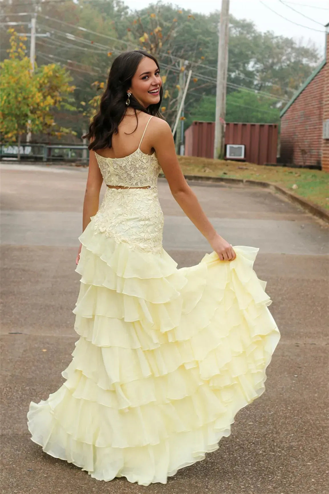 Glamorous Yellow A-line Square Neck Spaghetti Strap Lace Bodice Appliques Tiered Ruffled High-Slit Floor-Length Prom Dresses